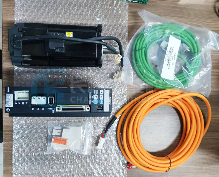 尼得科三協(xié)電機(jī)MH751A2LN08與驅(qū)動器DA23823 尼得科三協(xié)電機(jī)MH751A2LN08與驅(qū)動器DA23823