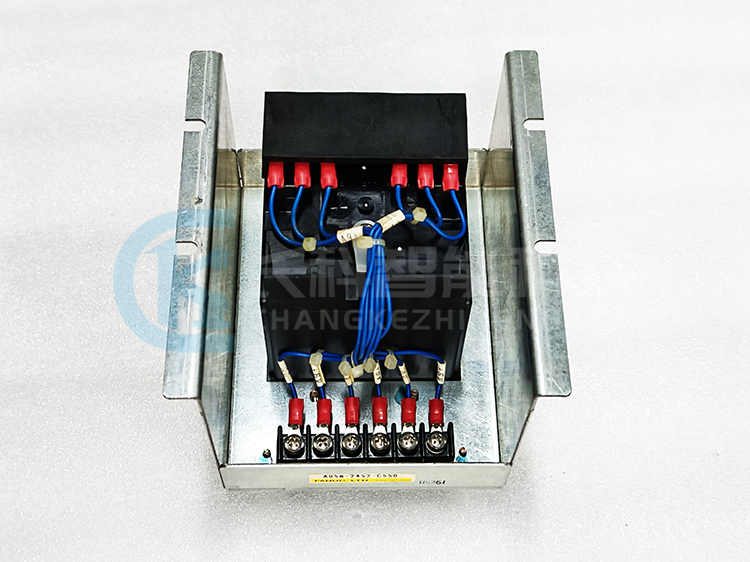 發(fā)那科外部軸帶鐵架子的電池盒A05B-2452-C550 發(fā)那科外部軸帶鐵架子的電池盒A05B-2452-C550